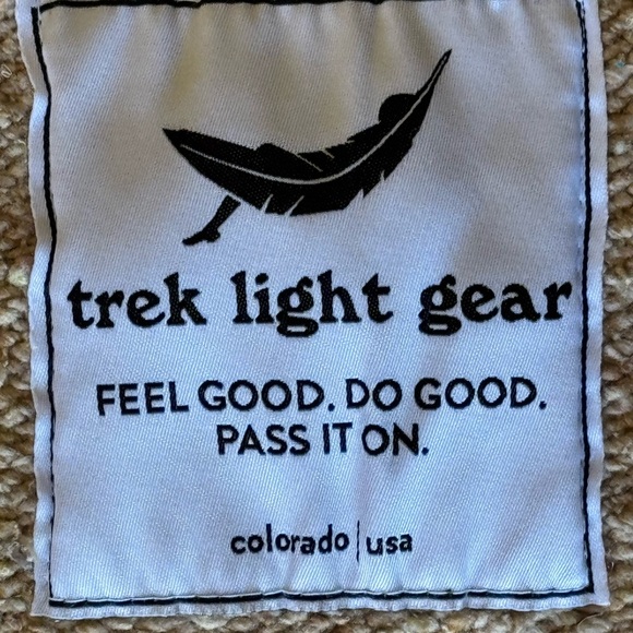 Trek Light Gear “Positive Vibrations” Handwoven Mexico Tan Fringe Blanket/Throw - Picture 6 of 13